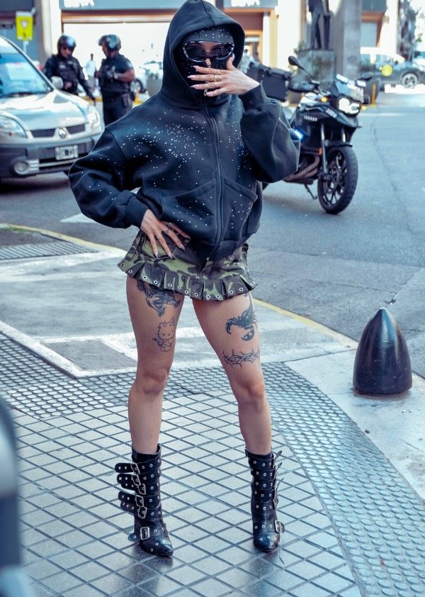 Producto - Campera strass pasamontañas corta