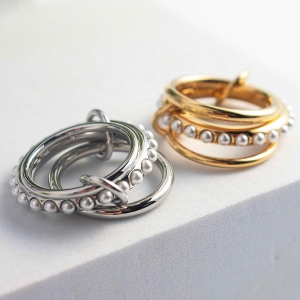 Producto - Anillo Genova Dorado 3 en 1 con capas entrelazadas