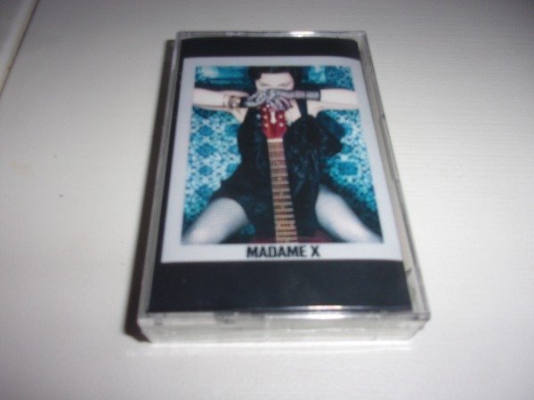 Producto - CASSETTE MADONNA MADAME X NUEVO EUROPA L56