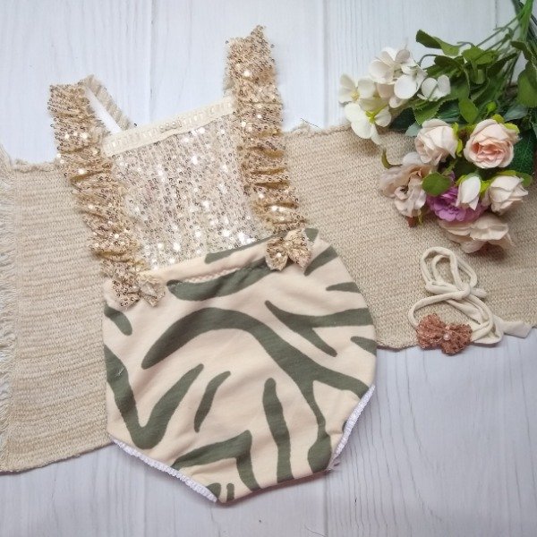 Producto - Body brillos beige 12/18m