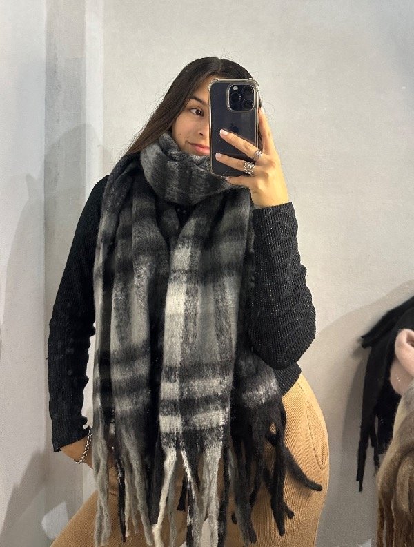 Producto - Bufandon nube negro con gris