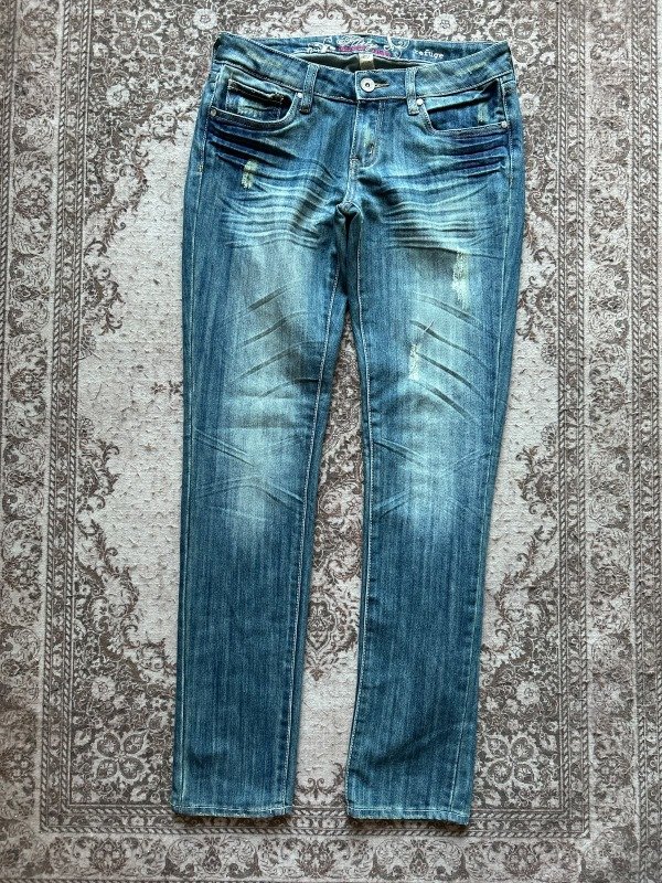Producto - Jean Flyrtty