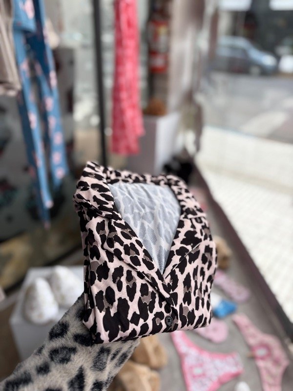 Producto - Pijama Camisero leopardo