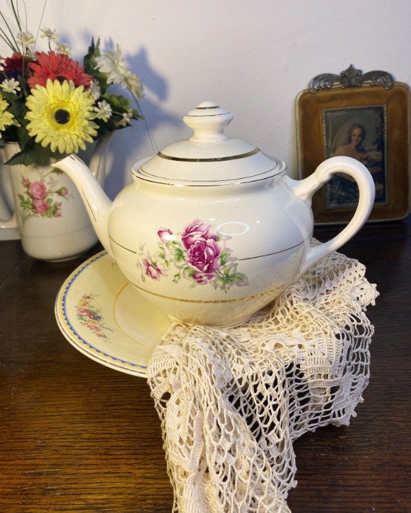 Producto - Tetera Lozalit (Con Detalle En El Pico)