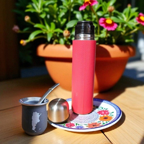 Producto - Mate de acero premium con termo .