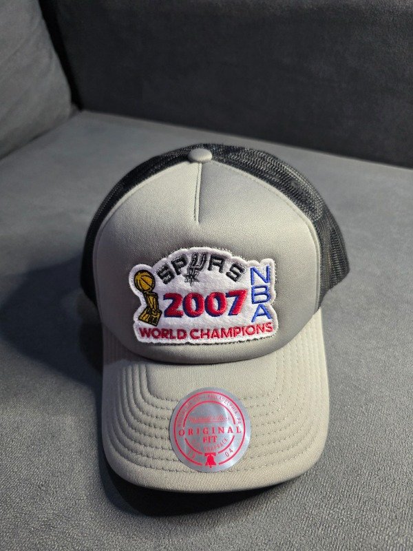 San Antonio Spurs 2007 Nba World Champions Mitchell And Ness Curva — imagen 3