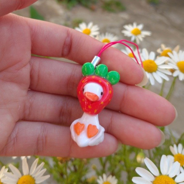 Producto - Charm Patito frutilla
