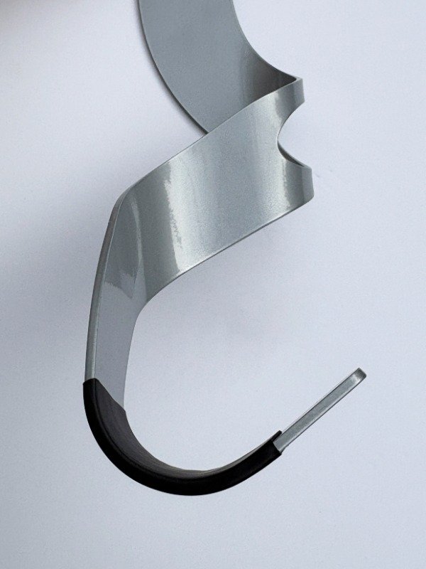 Producto - Bicicletero de Pared de Hierro - Diseño y Resistencia - Color: Gris inoxidable - 2