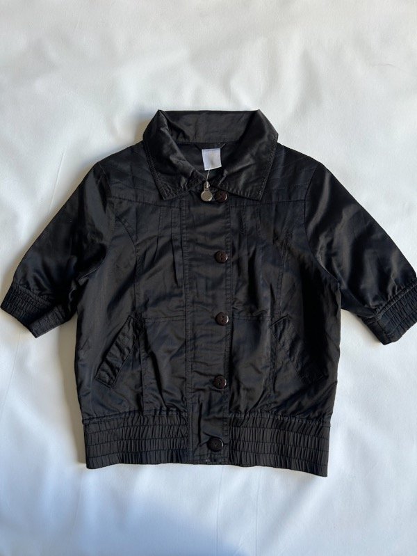 Producto - campera mangas cortas