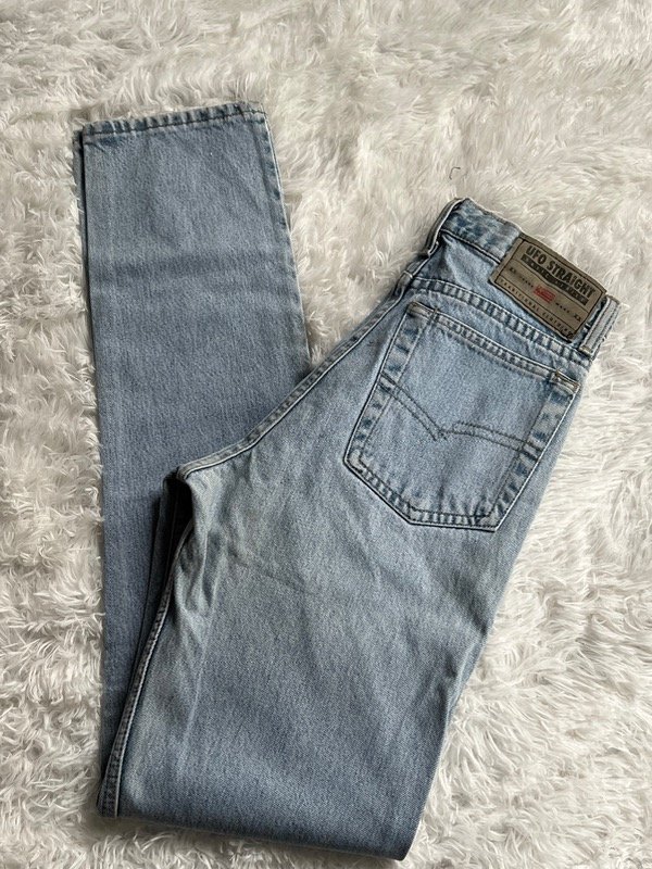Mom jean vintage celeste talle 34 — imagen 5