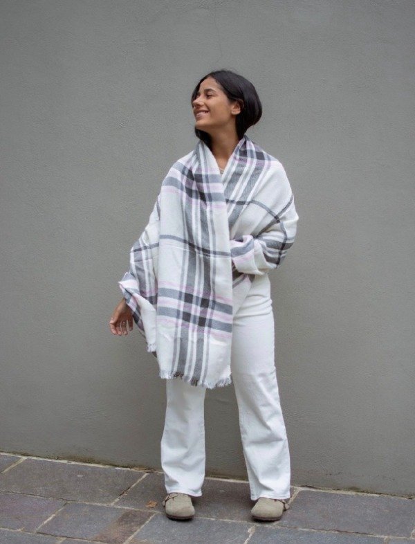 Producto - RUANA CLOE - BLANCO/GRIS