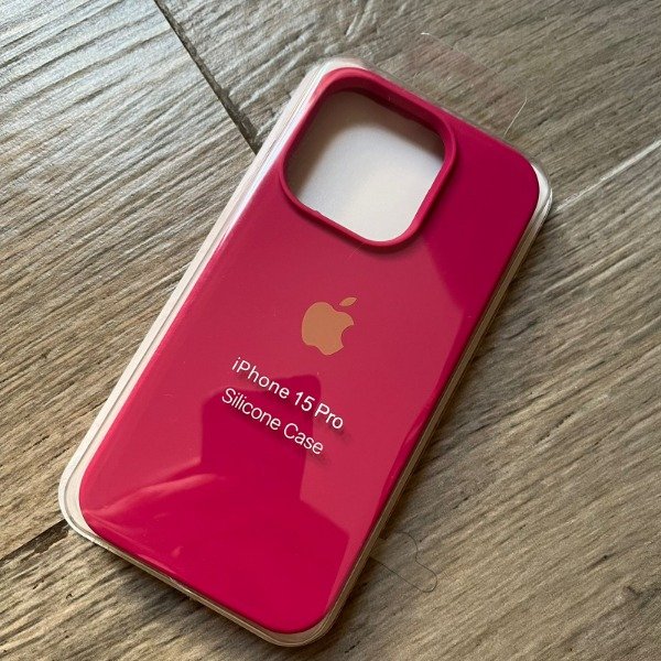 Producto - Silicone case ROJO GRANATE iPhone 15 Pro