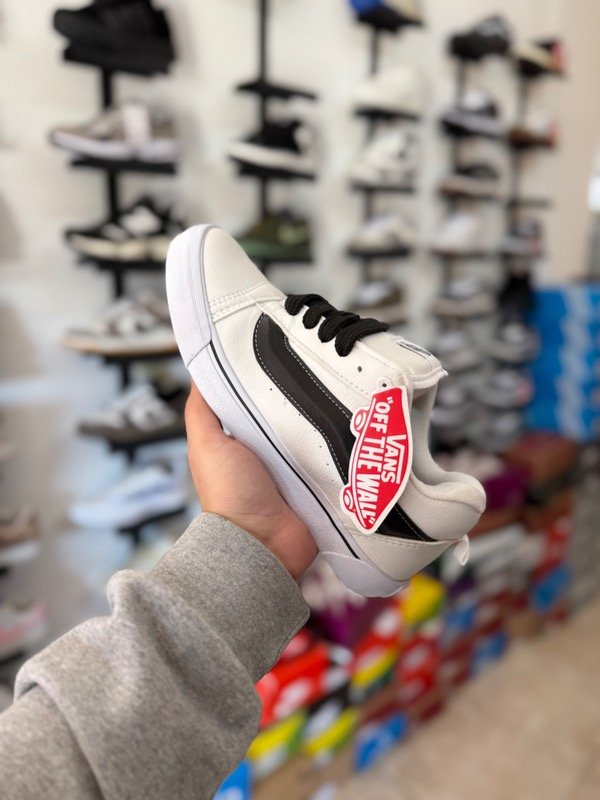 Producto - Vans knu white/black (ecocuero)
