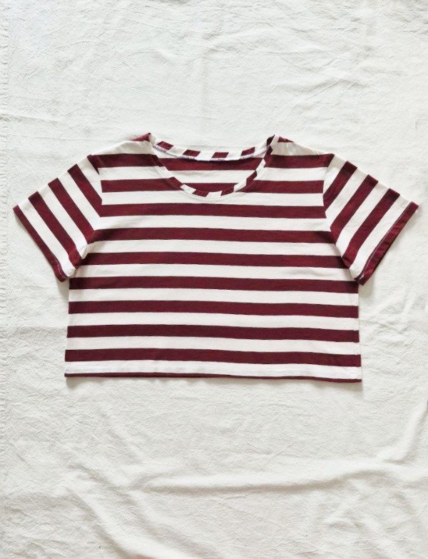 Producto - remera MUTABLE bordo corta