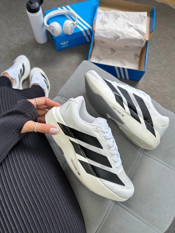 Producto - Adidas Adizero - blanco