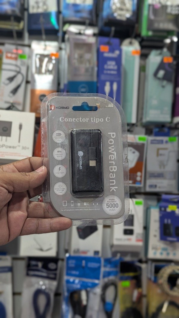 Producto - Cargador portátil kosmo 5.000 mAh