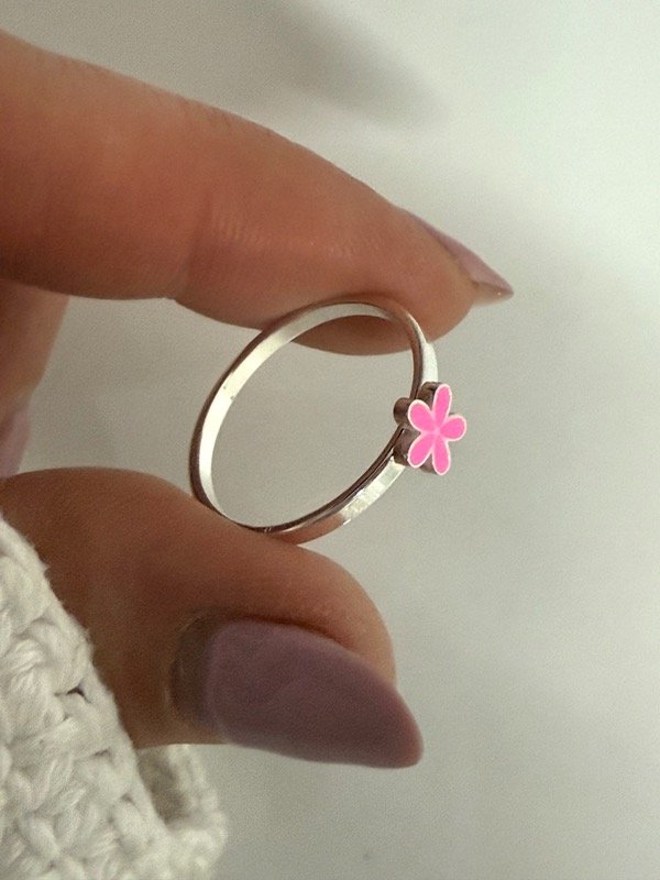 Producto - NB772 Anillo florcita fucsia acero blanco