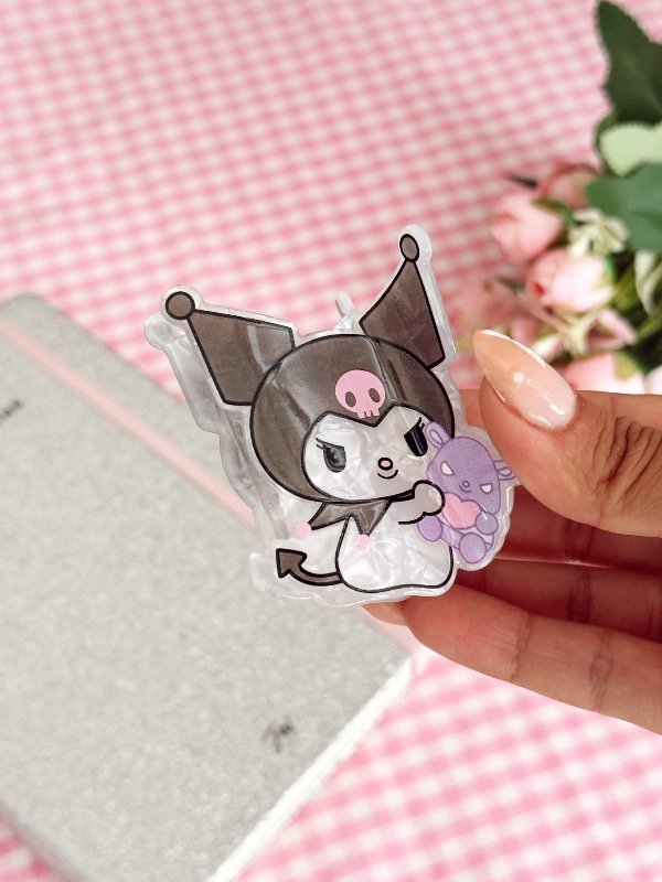 Producto - Broche Kuromi