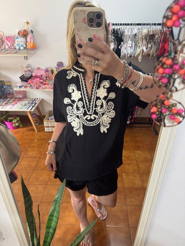 Producto - Camisola Cey bordada