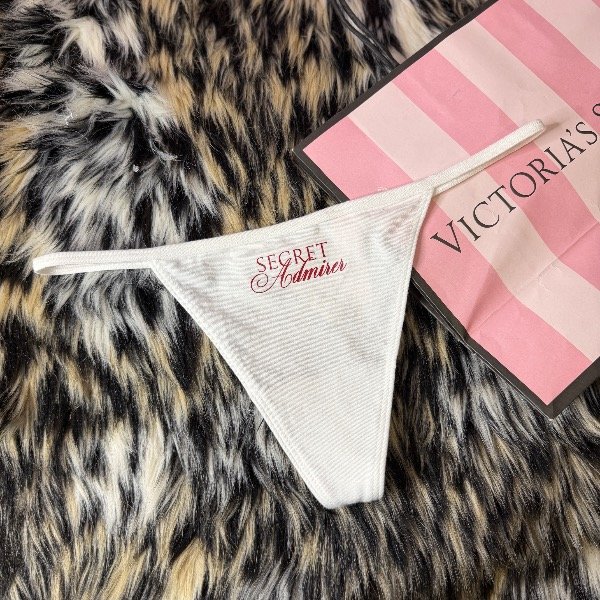 Producto - Less VS X