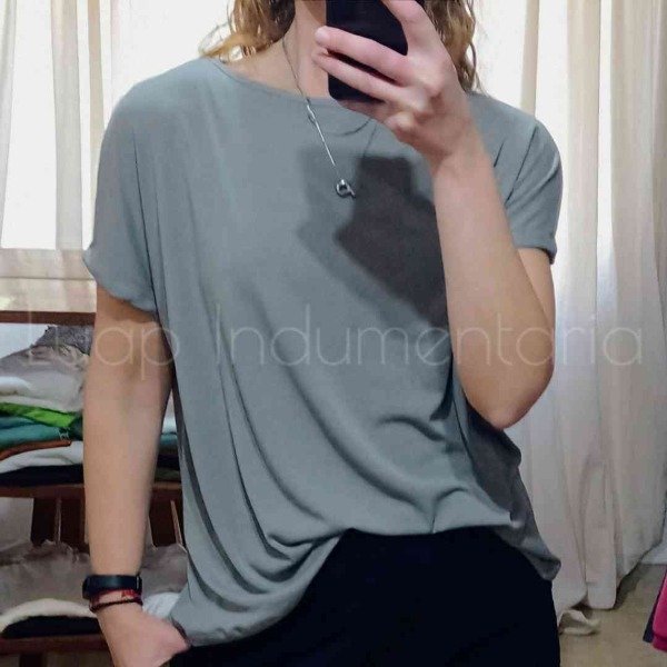 Producto - Remera Marianela gris