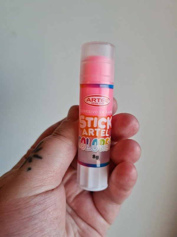 Producto - Pegamento en barra Rosa