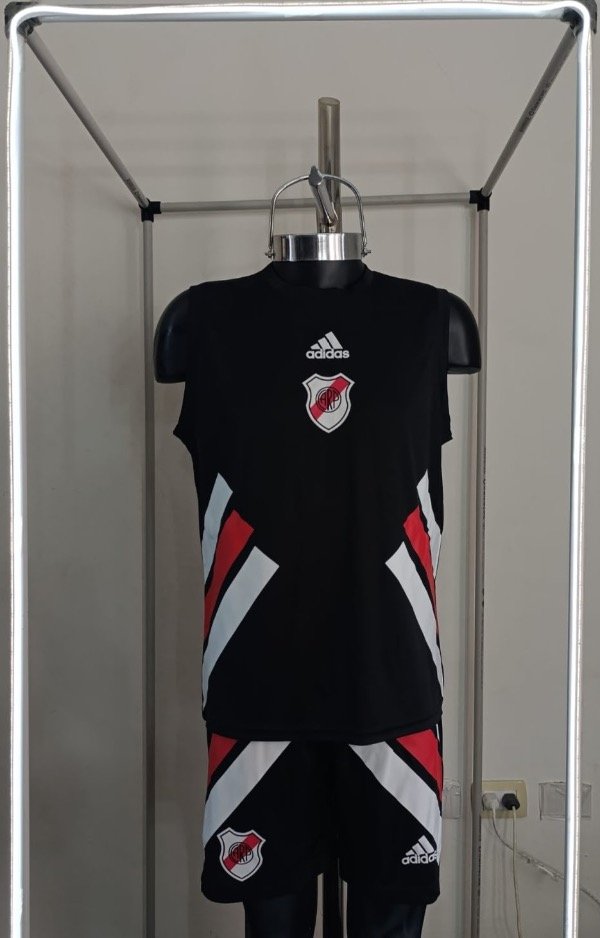 Producto - New Conjunto Musculosa River Icon