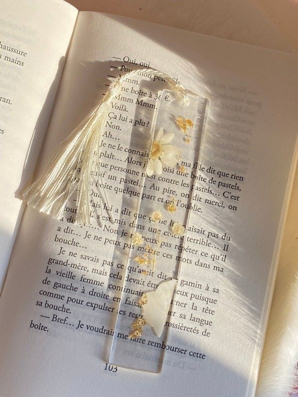 Producto - Marca Páginas de Resina, personalizada.