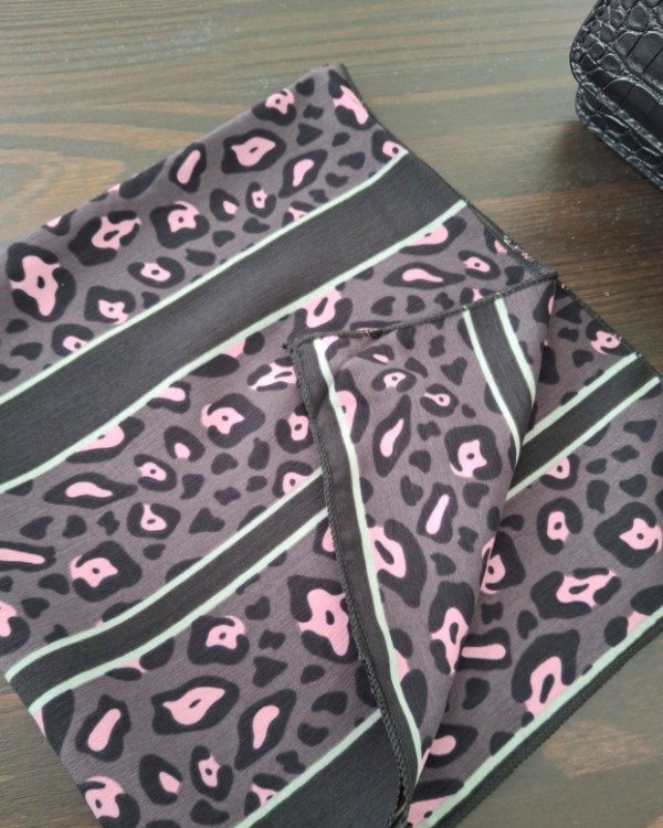 Producto - Pañuelo Cassandra