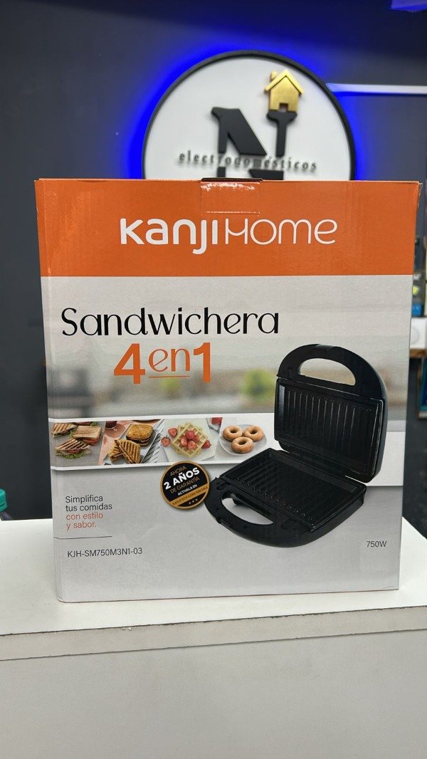 Producto - SANDWICHERA 4 EN 1