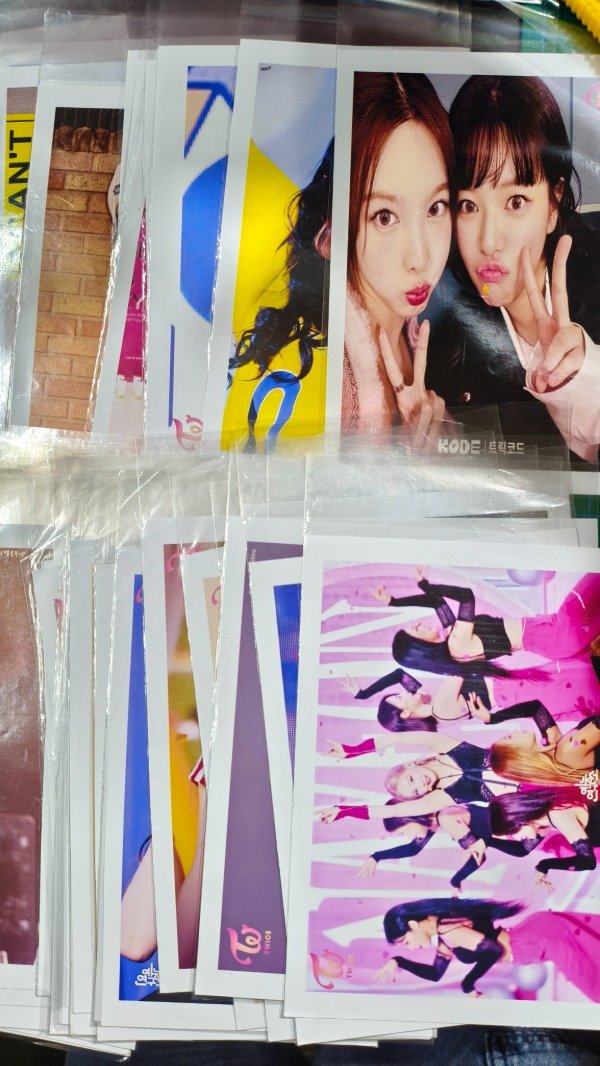 Producto - PROMO MINI POSTER X 5 de TWICE