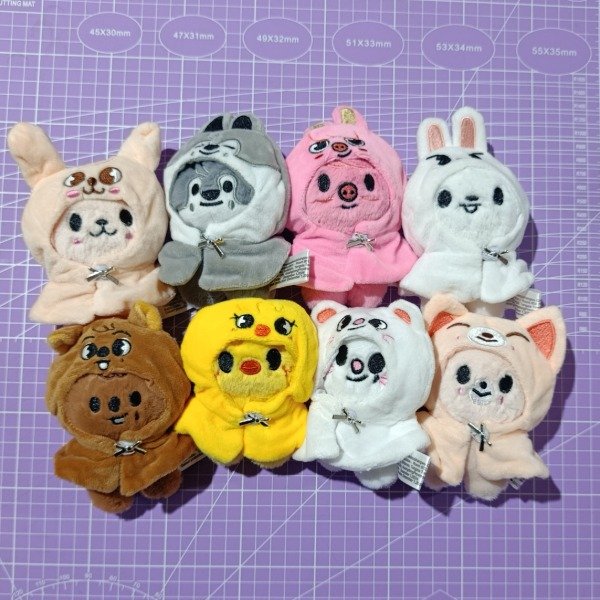 Producto - Llavero peluche de SKZOO capucha (Stray Kids)