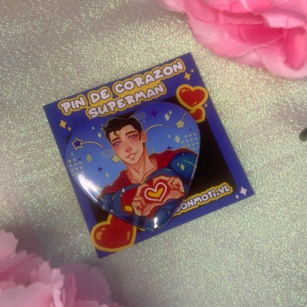 Producto - Pin corazon Superman