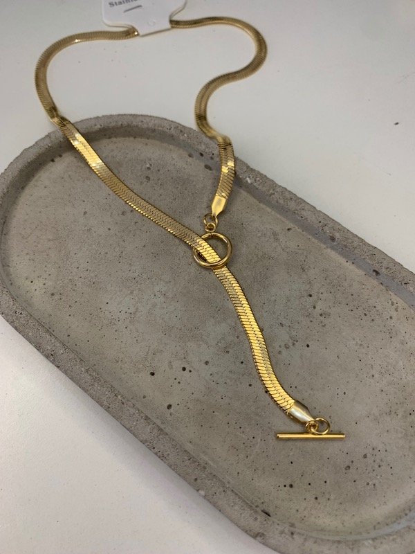 Producto - CADENA CLAPTON PLANA CIERRE BARRA 45CM ACERO DORADO