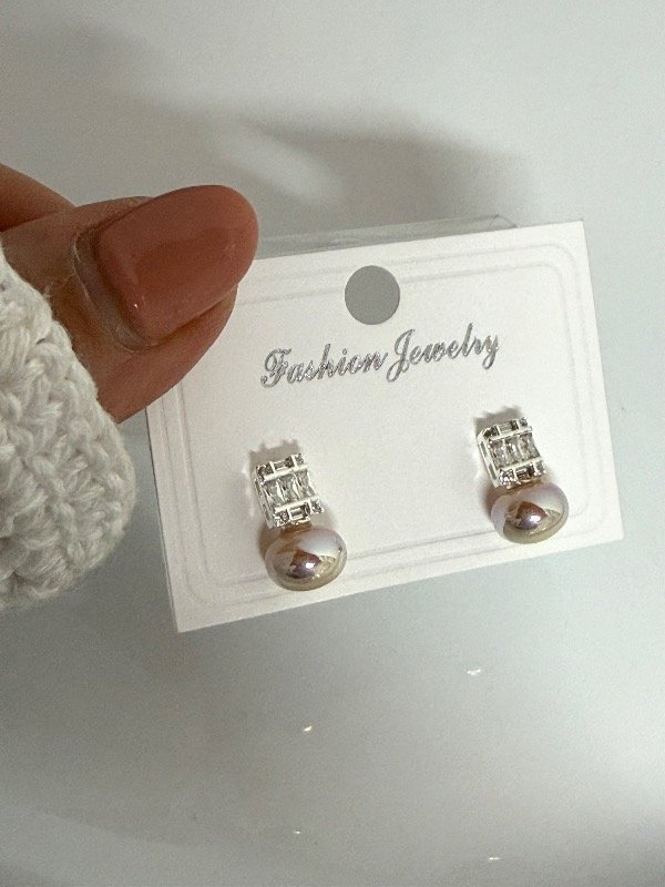 Producto - AB1722 Aros pasantes con cubik y perla 1 cm