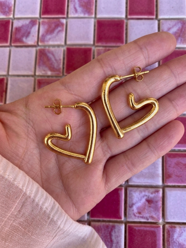 Producto - Aros corazón irregular acero dorado