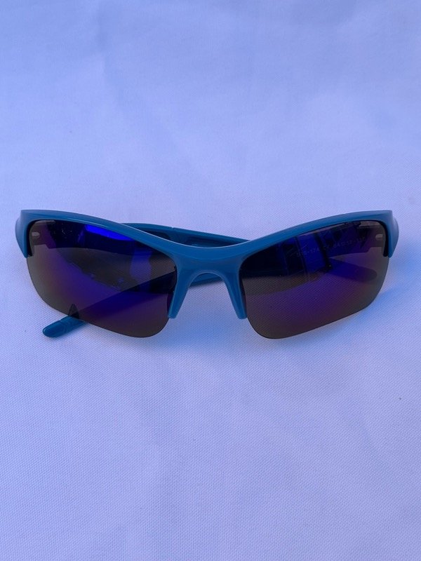 Producto - LENTES DEPORTIVOS CHICOS AZUL CON NEGRO
