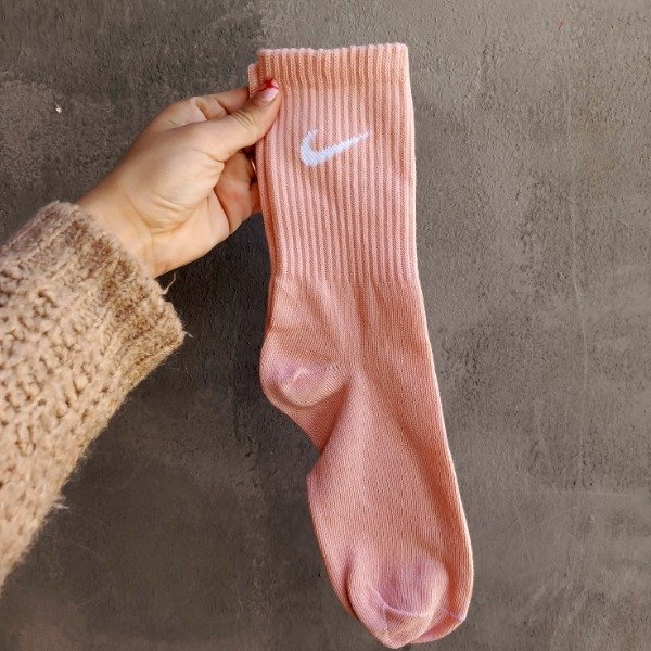 Producto - Tres cuartos Nike salmón
