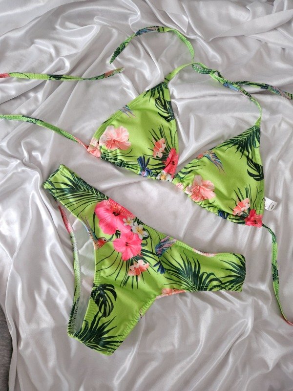 Producto - BIKINI CON VEDETINA VERDE TALLE 85