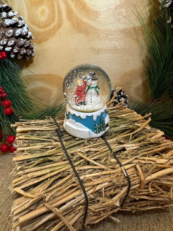 Producto - Bola de Nieve 6 cm Nena con Muñeco de Nieve (Efectivo: 7.920)