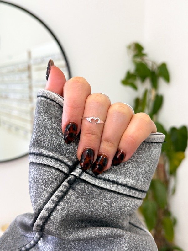 Producto - Anillo plata 925 manos corazón talle 7
