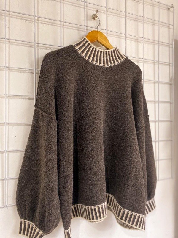 Producto - Sweater-polera Aomori - importado