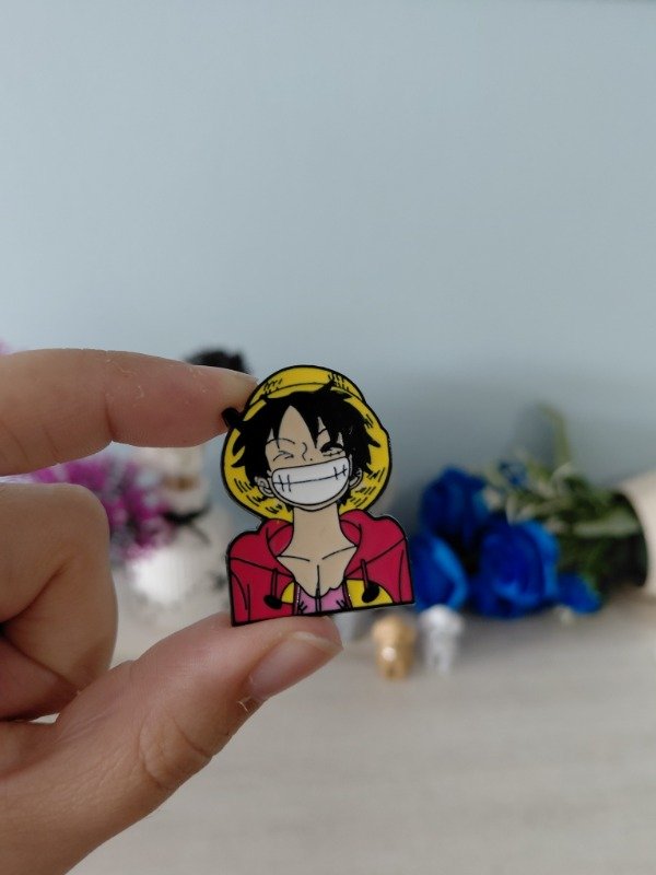 Producto - Pin metalizado - One piece #1190