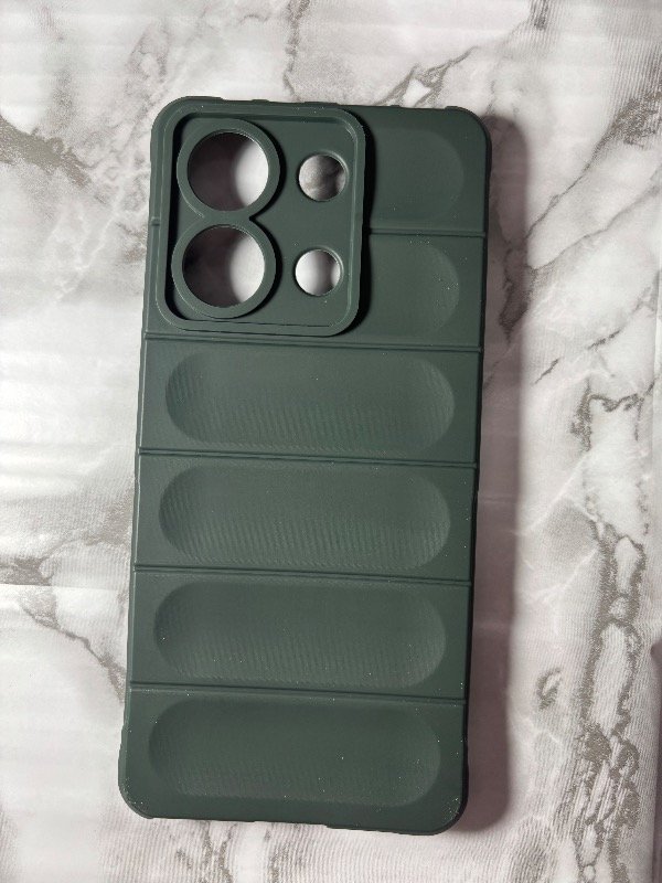 Producto - Case puffer invertida verde militar Redmi note 13