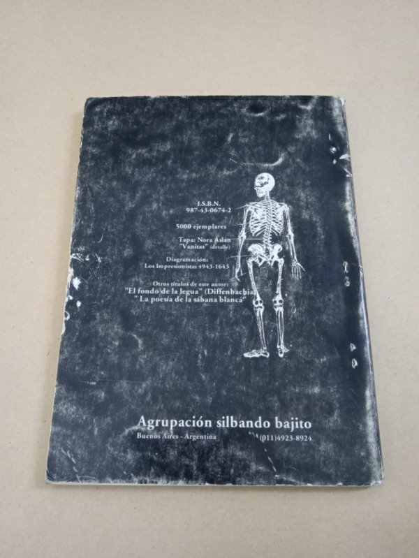 Producto - Huesos - Guillermo De Pósfay - Agrupación silbando bajito 1999 - 1