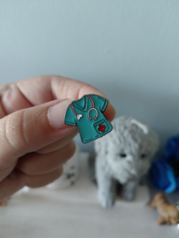 Producto - Pin metalizado - Medicina #1800