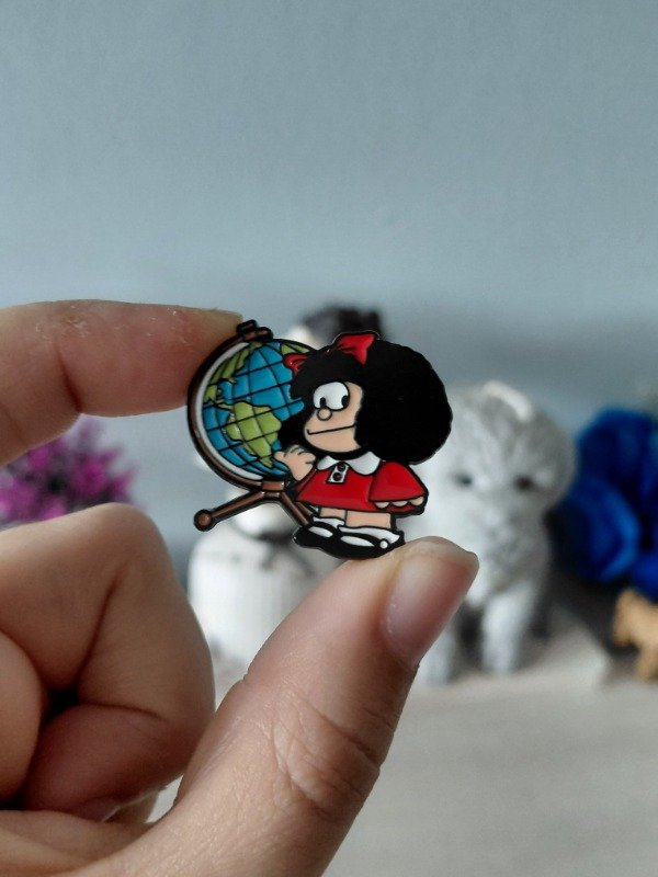 Producto - Pin metalizado - Mafalda #2056