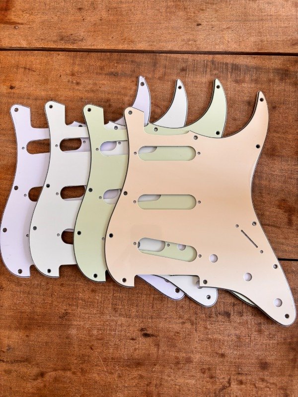 Producto - Pickguard SSS