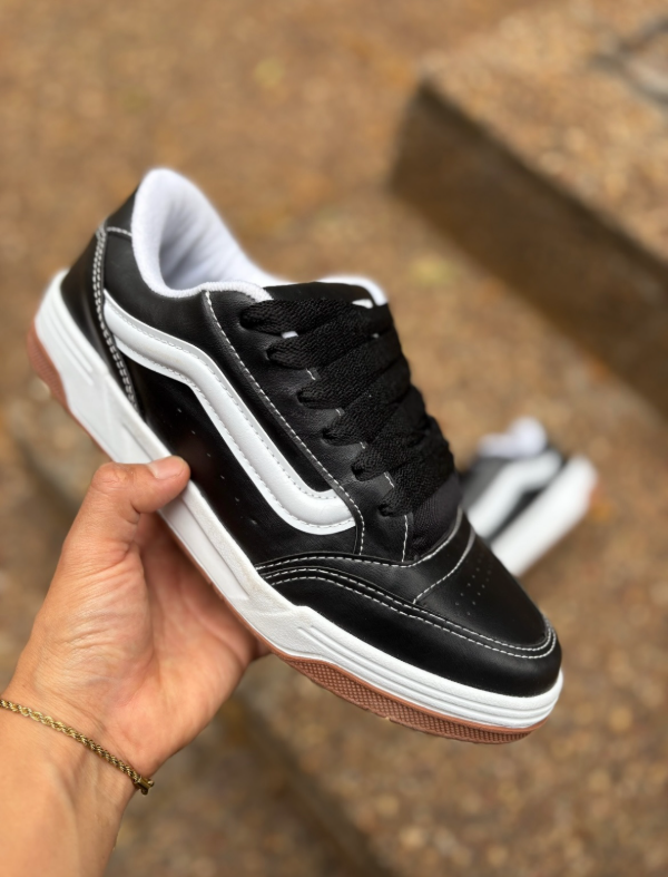 Producto - VANS HYLANE