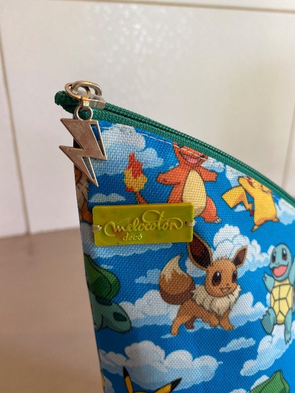 Producto - Yerbera impermeable Pokémon - 0